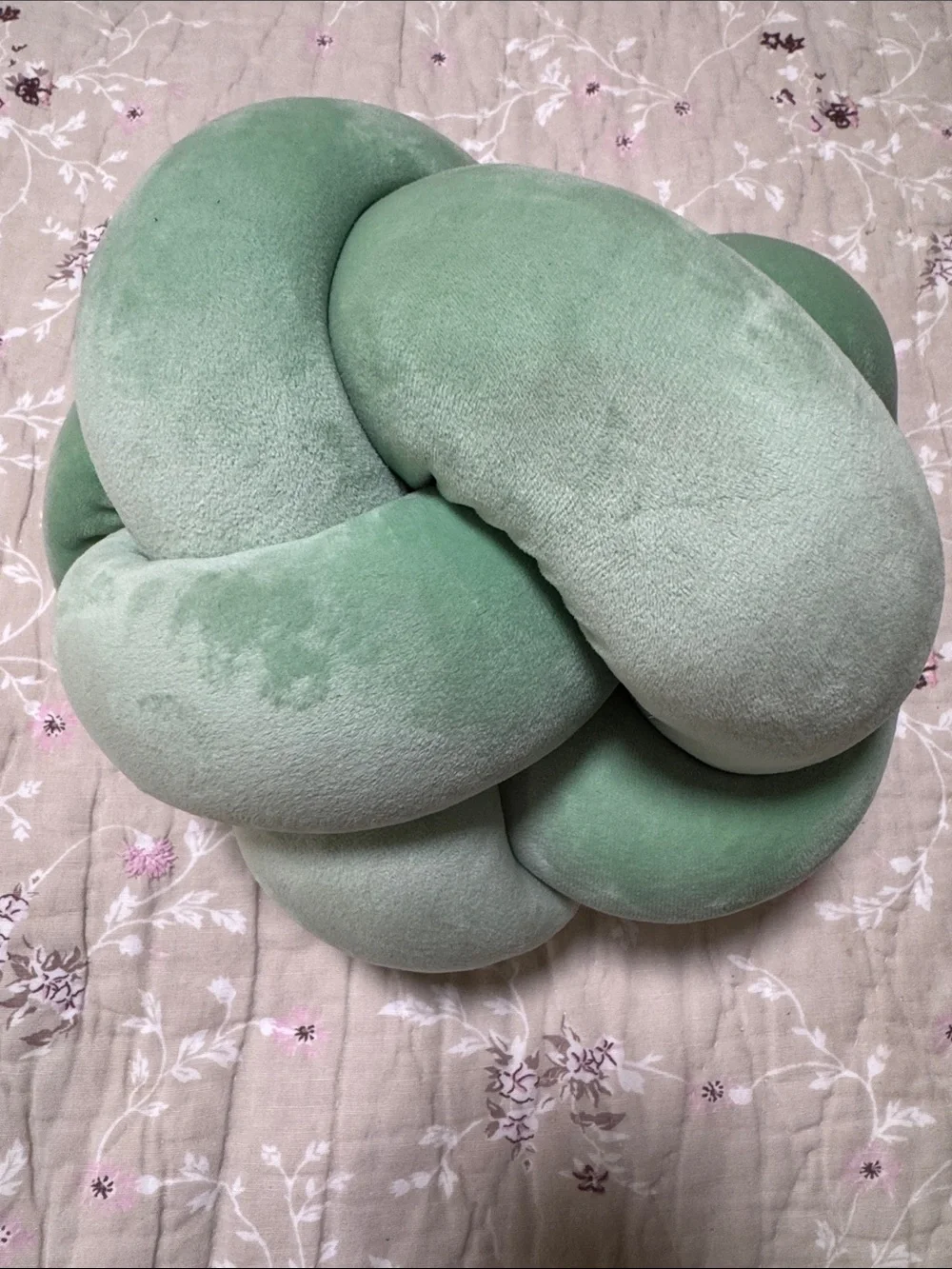 Room Essentials Mint Green Knot Accent Pillow